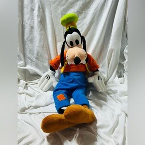 Disney Goofy Plush with Vibrant Colors